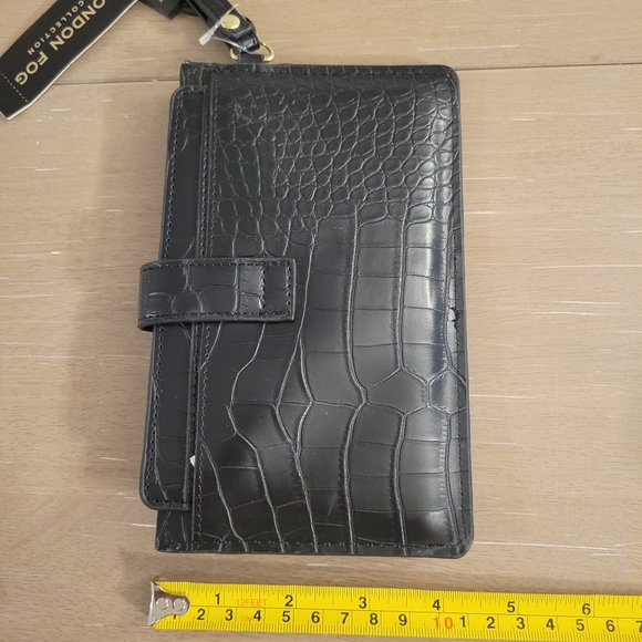 London Fog Sophie Crocodile Wristlet NWT - Picture 11 of 11